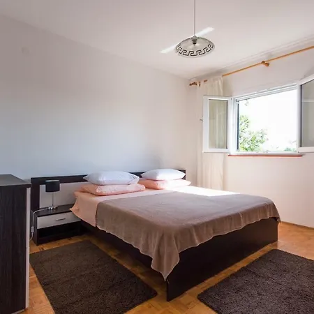 Vesna Apartamento *