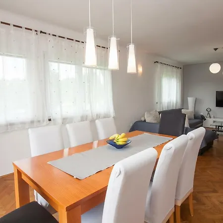 Apartamento Vesna *